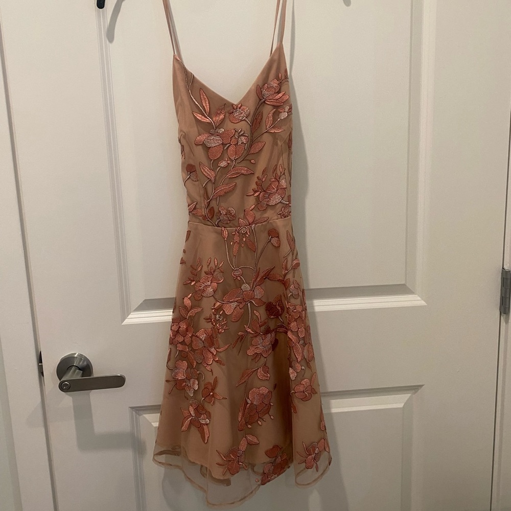 TWO SISTERS SASSY DRESS - EMBROIDERY ROSE SIZE SMALL Wedding guest dress